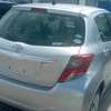 Toyota vitz thumb 3