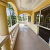 4 Bed House with En Suite in Lavington thumb 14