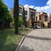 5 Bed Townhouse with En Suite in Lavington thumb 0