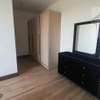 Lavishly furnished 3bedroomed apartment, all ensuite  dsq thumb 11