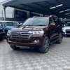 Toyota Land cruiser V8 2017 thumb 2