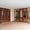4 Bed Apartment with En Suite in Riverside thumb 8