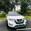 Nissan Xtrail Newshape pearl white thumb 5