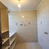 5 Bed House with En Suite in Thome thumb 5