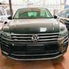Volkswagen Tiguan black TSi 2017 thumb 9