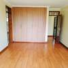 4 Bed House with En Suite in Rosslyn thumb 23