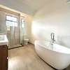 4 Bed Apartment with En Suite at Rosslyn thumb 35