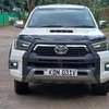 Toyota hilux double cab Automatic thumb 9