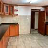 5 Bed Townhouse with En Suite in Nyari thumb 14