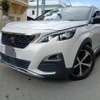 Peugeout  3008 pearl thumb 3