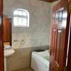 5 Bed Townhouse with En Suite in Nyari thumb 37