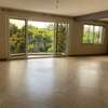4 Bed Apartment with En Suite in Parklands thumb 18