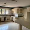 5 Bed House with En Suite in Nyari thumb 17