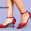 Low sharp heels thumb 3