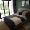 4 Bed House with En Suite in Karen Hardy thumb 7