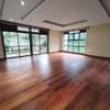 7 Bed Townhouse with En Suite in Nyari thumb 12