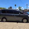 Toyota Noah thumb 2