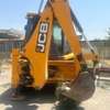 M2 - JCB 3DX thumb 3