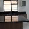 5 Bed Townhouse with En Suite in Rosslyn thumb 8