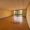 4 Bed Apartment with En Suite at Riverside Drive thumb 11