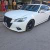 2015 model  Toyota crown athlete thumb 6
