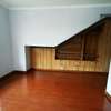 5 Bed House with En Suite in Lavington thumb 11