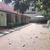 5 Bed House with Garden in Lavington thumb 19