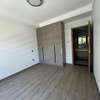 4 Bed Apartment with En Suite at Riverside Drive thumb 8