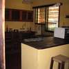3 Bed House with En Suite at Palm Road thumb 9