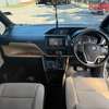 Toyota Noah 2017 thumb 10