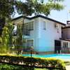 5 Bed Townhouse with En Suite in Nyari thumb 2