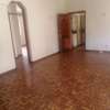 4 Bed Apartment with En Suite in Riverside thumb 6