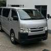 TOYOTA HIACE thumb 3
