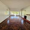 6 Bed House with En Suite in Rosslyn thumb 33