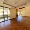 6 Bed Townhouse with En Suite in Lavington thumb 1
