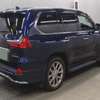 2017 Lexus LX570 thumb 3