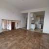 4 Bed Villa with En Suite in Redhill thumb 17