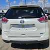 Nissan Xtrail pearl white thumb 0