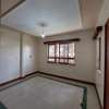 5 Bed House with En Suite at Brook Drive thumb 18
