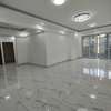 Serviced 2 Bed Apartment with En Suite at Links Road thumb 3