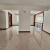 6 Bed House with En Suite at Rosslyn thumb 23