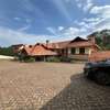 5 Bed Townhouse with En Suite in Nyari thumb 4