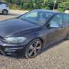 VOLKSWAGEN GOLF R thumb 3
