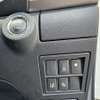 Toyota Hilux 4x4 Pickup White Durable Performance thumb 4