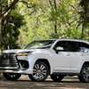 2023 Lexus LX600 thumb 2