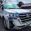 TOYOTA LAND CRUISER V8(HIRE PURCHASE TERMS ACCEPTED) thumb 9