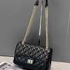 Elegant Quilted Chain Shoulder Bag thumb 0
