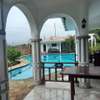 5 Bed House with En Suite in Shanzu thumb 5