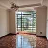 4 Bed House with En Suite in Rosslyn thumb 13