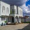 4 bedrooms all en-suite flat-roof maisonettes with SQ thumb 8